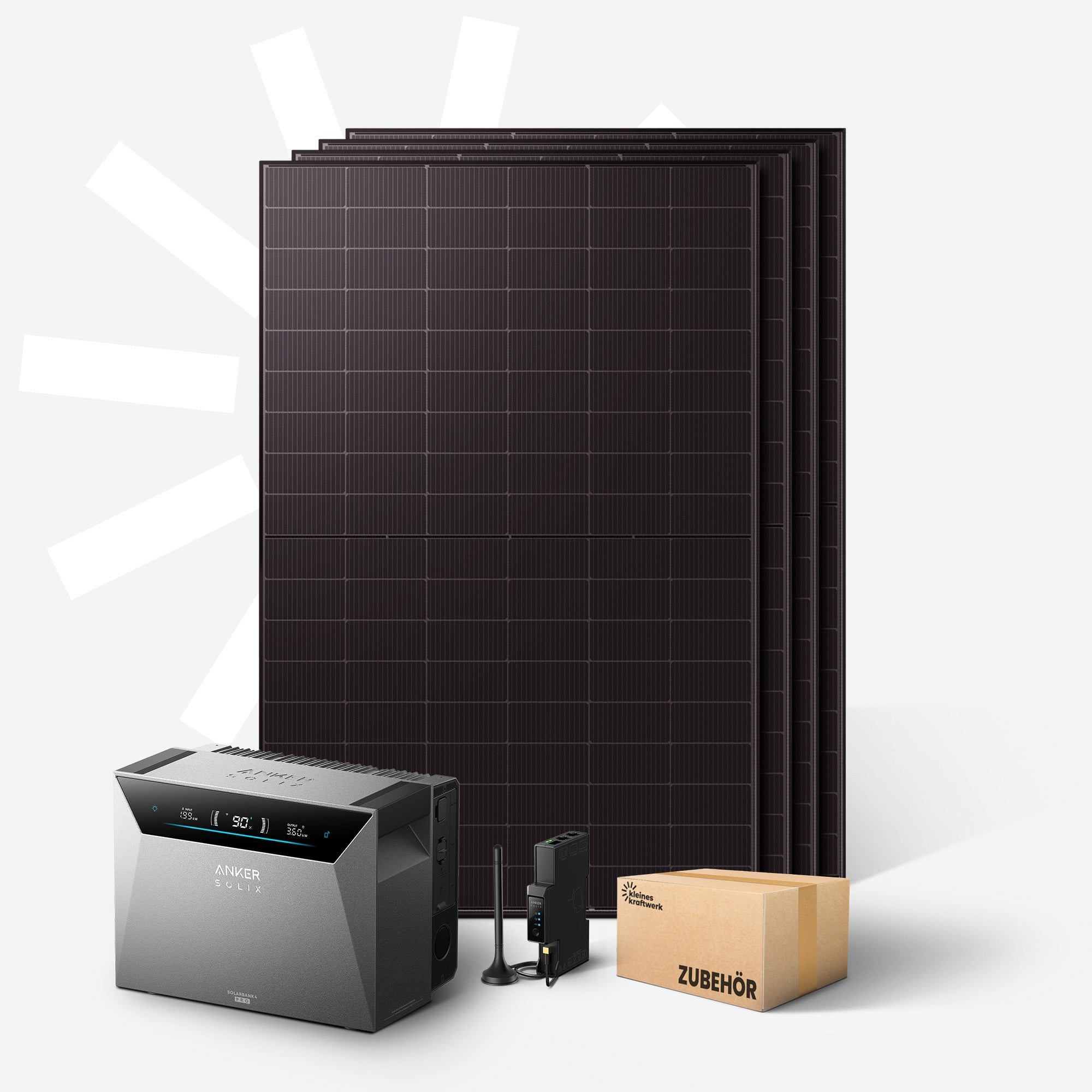Drei dunkle Solarmodule stehen hinter einem grauen Anker Solix Solarbank Pro, Zubehörbox.