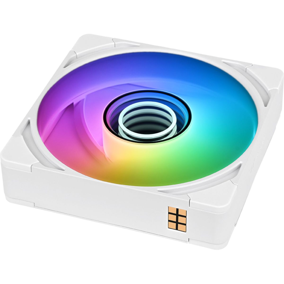 Ein weißer Computerlüfter mit bunter RGB-Beleuchtung in der Mitte.
