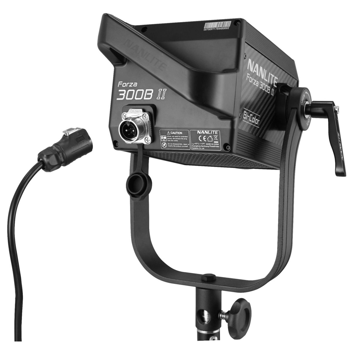 Ein schwarzer Nanlite Forza 300B II Bi-Color LED-Scheinwerfer mit Kabel und Halterung.