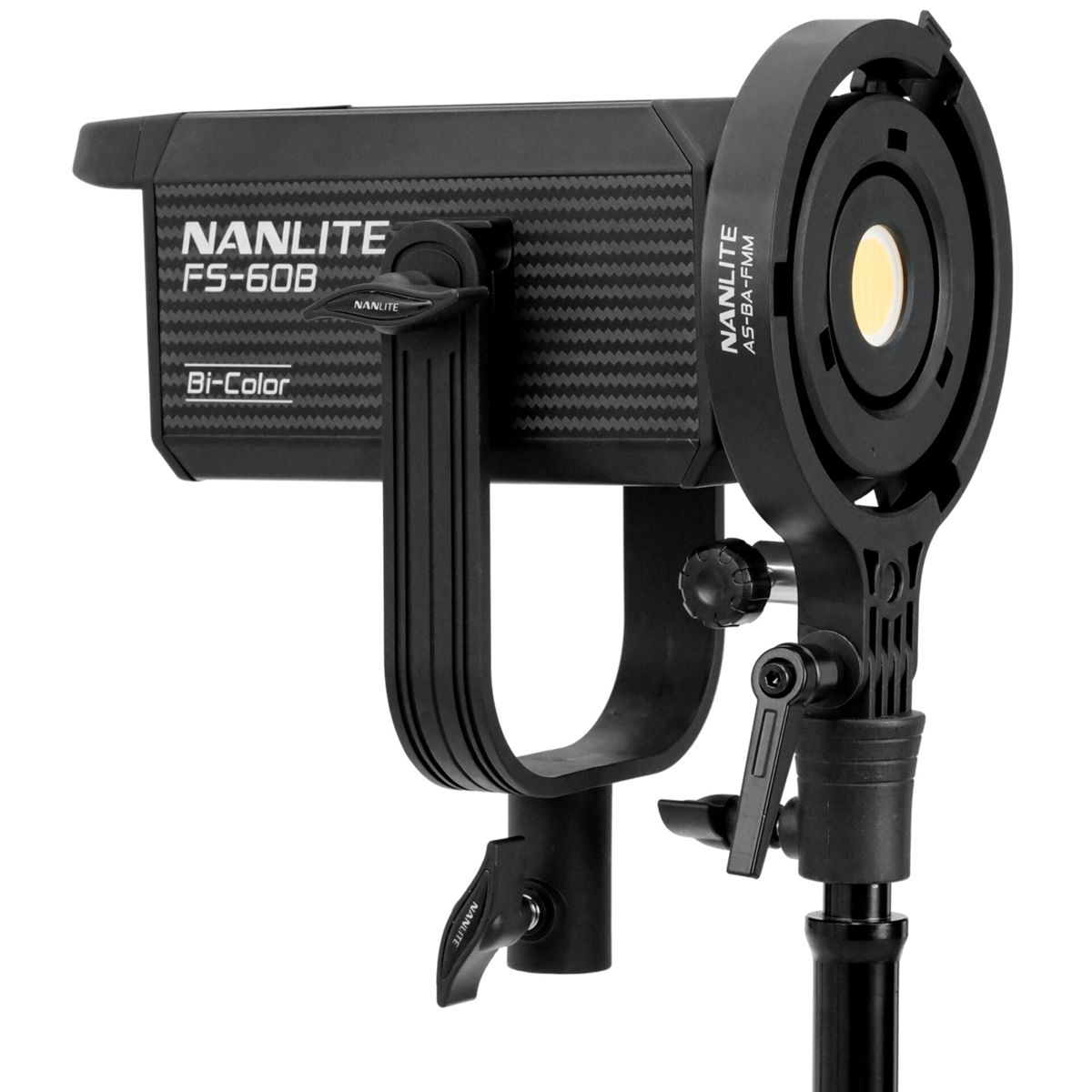 Ein schwarzer Bi-Color LED-Scheinwerfer von Nanlite mit Carbonfaser-Muster.