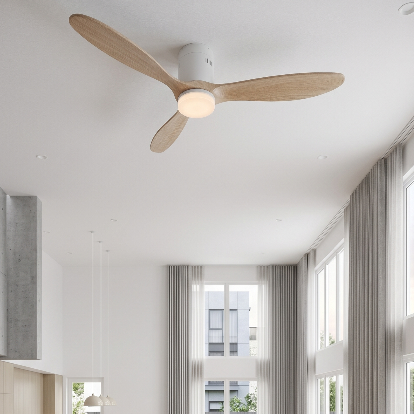 Un ventilador de techo con aspas de madera y luz LED sobre una sala de estar.
