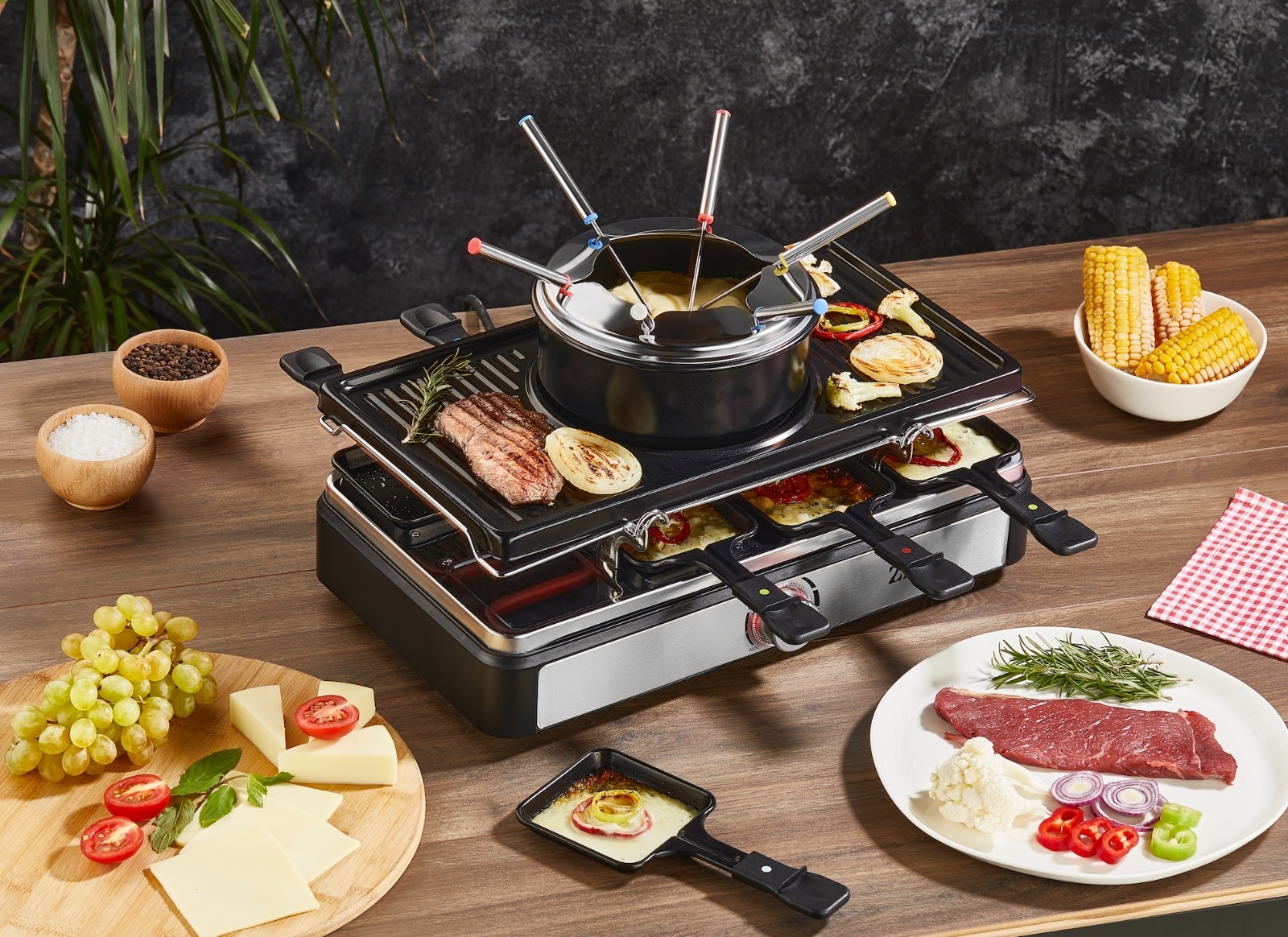 Etli, sebzeli, peynirli ve mısırlı raclette ve fondü seti.