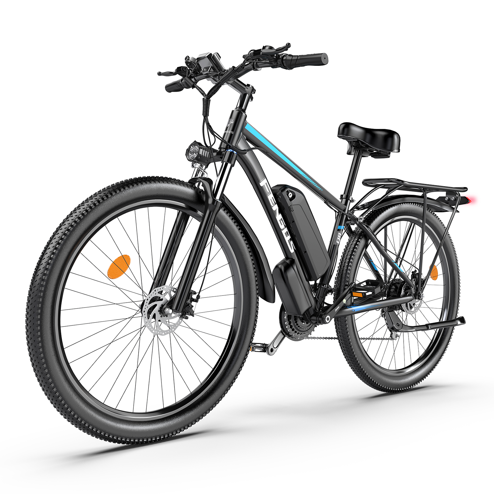 Una bicicleta eléctrica negra con detalles azules, luces delanteras y traseras, un portabultos trasero y neumáticos gruesos, sobre fondo blanco.