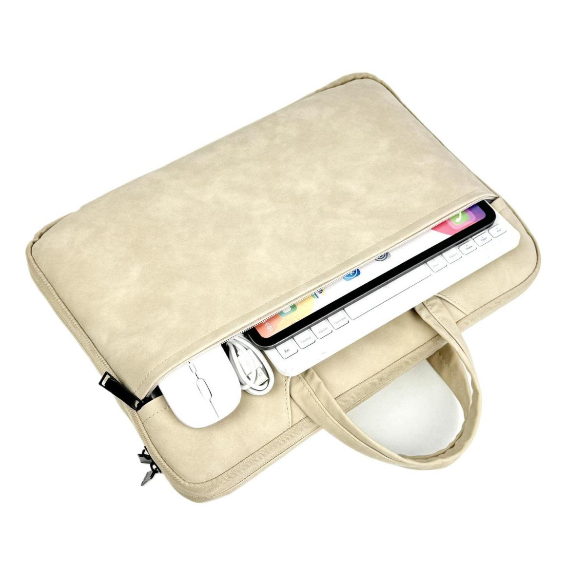 Eine beige Laptoptasche mit Tablet, Tastatur und Maus darin.