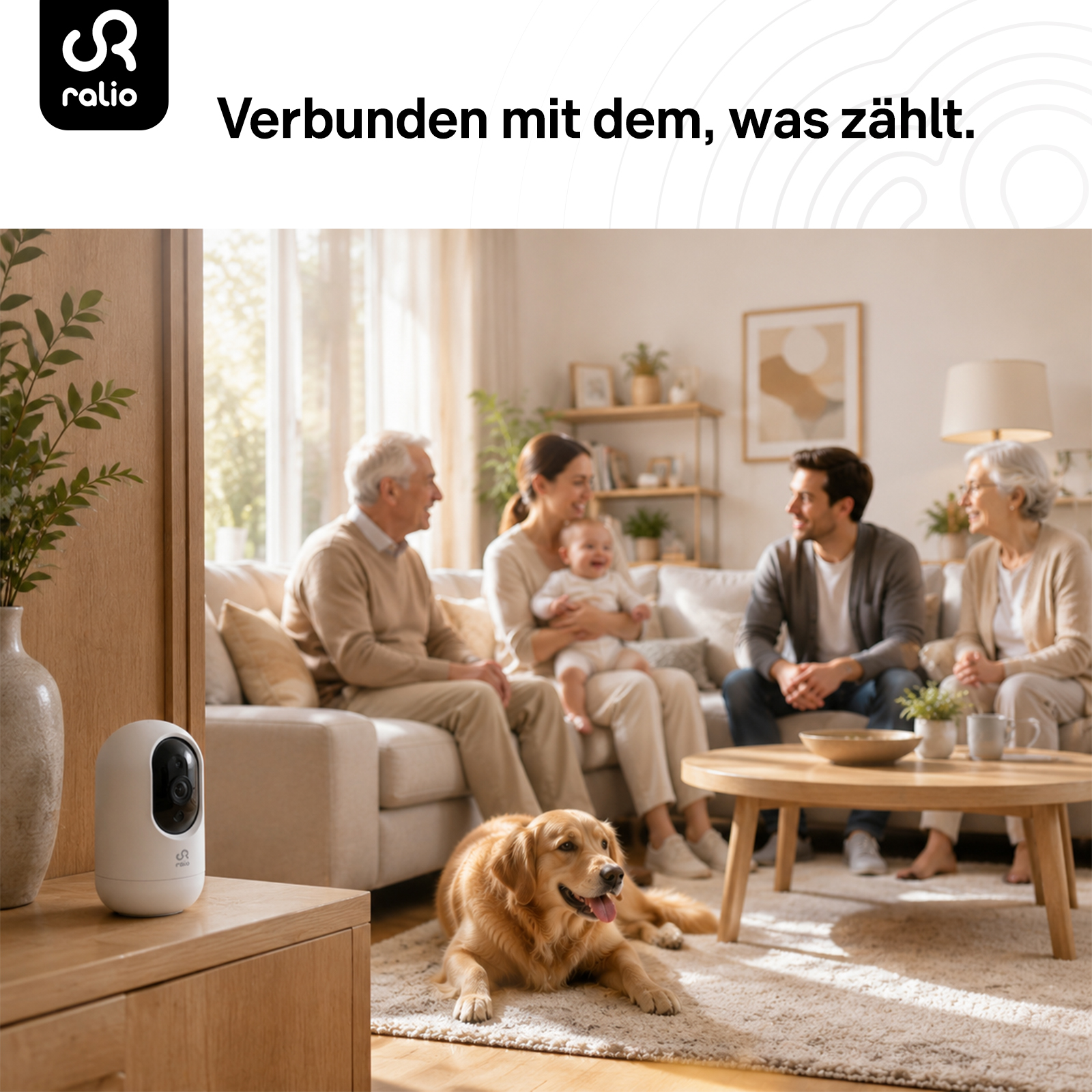 Ein weißer Überwachungs-Camcorder steht auf einem Holzschrank, daneben ein Hund.