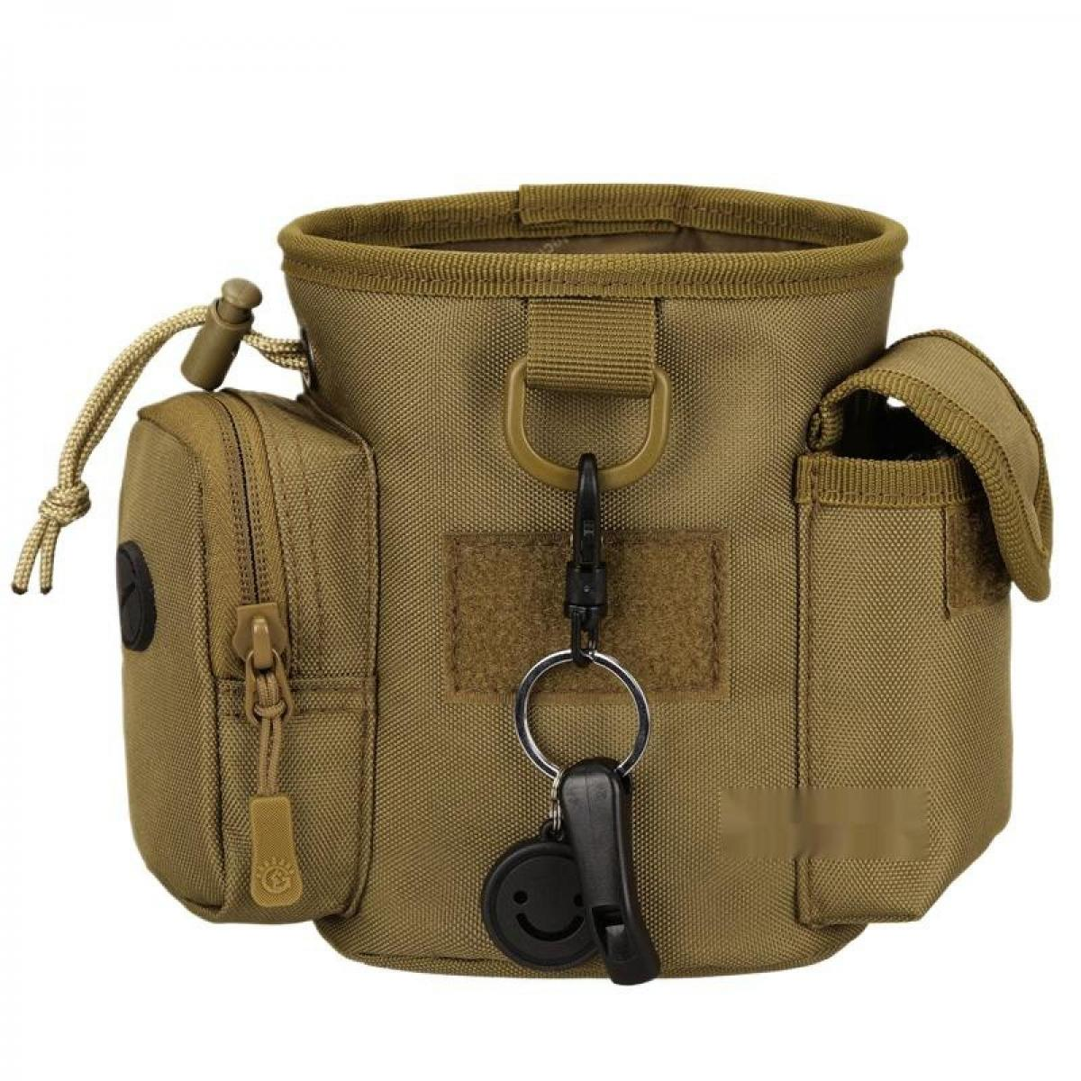 Eine beige taktische Tasche mit Reißverschlusstasche, Schlüsselanhänger und D-Ring.