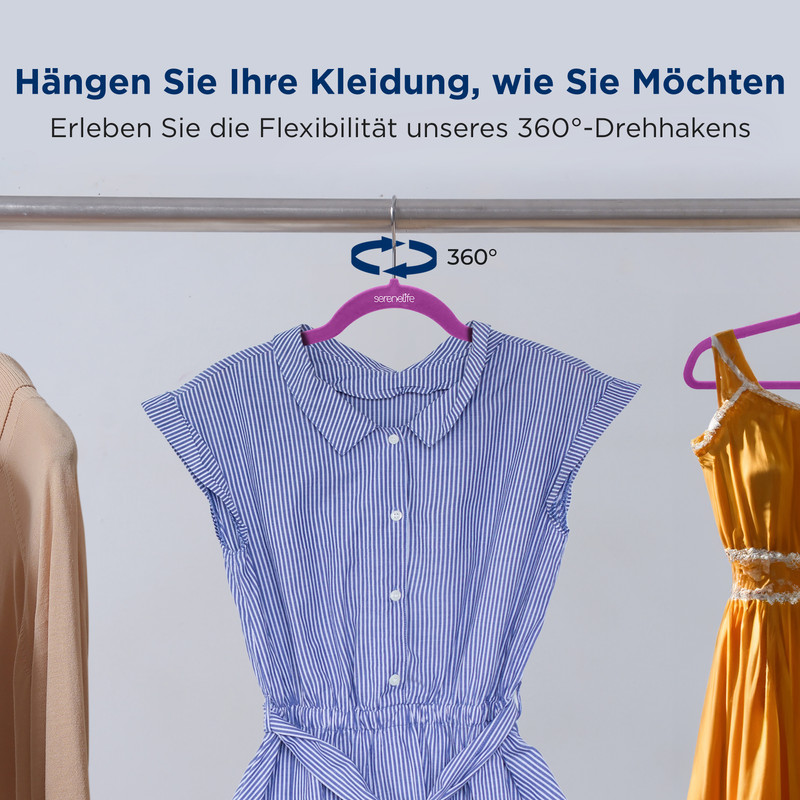 Blau gestreiftes Kleid und gelbes Kleid an Kleiderbügeln, 360° Haken.