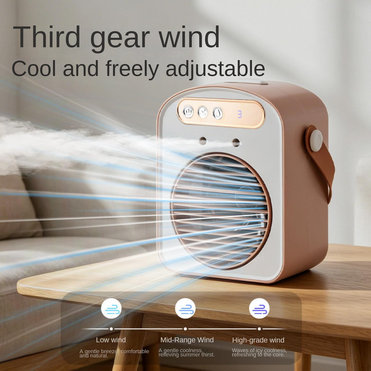 Ein roségoldener tragbarer Ventilator mit Digitalanzeige steht auf einem Holztisch und gibt kühle Luft ab.