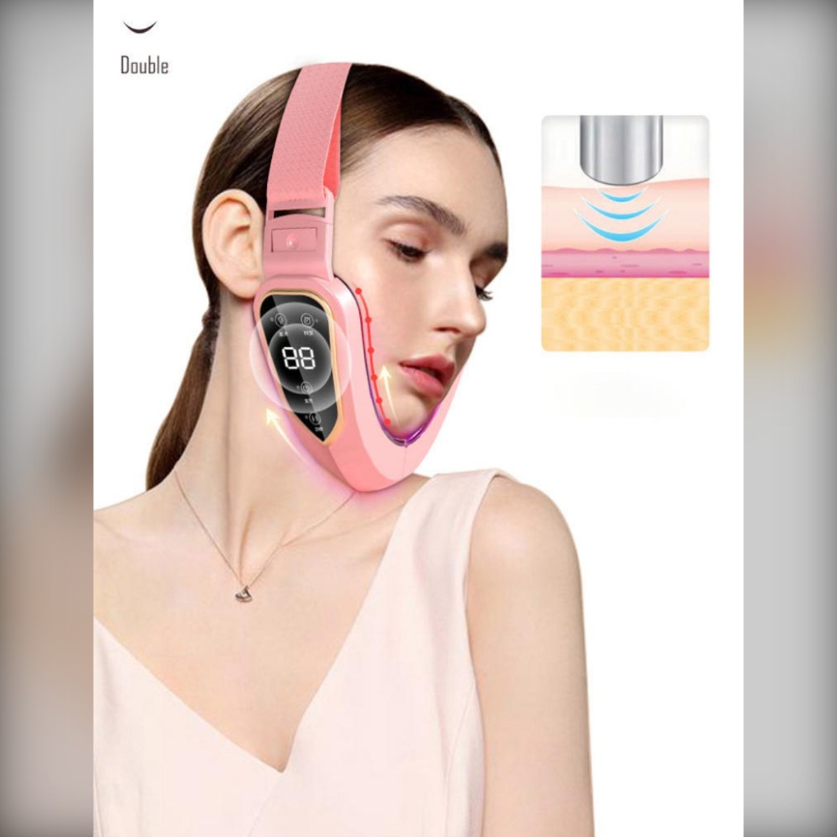 Frau mit rosa Gesichtsstraffungsgerät und Hautschichten-Diagramm