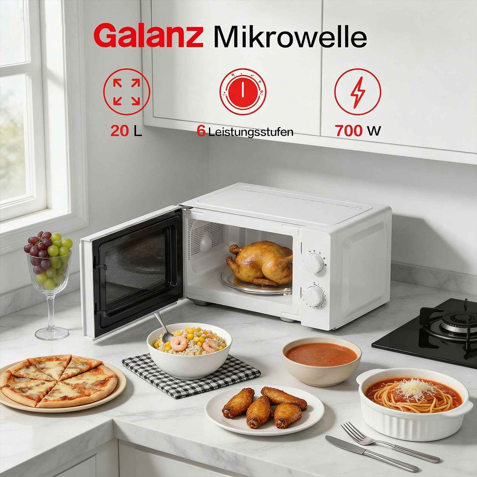 Eine weiße Mikrowelle mit offenem Fach, die einen Brathähnchen enthält. Daneben sind Pizza, Nudeln und Garnelen-Reis.