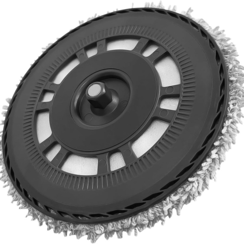 Ein runder, dunkler Moppkopf mit einem zentralen grauen Befestigungsmechanismus und einem grauen Rand.