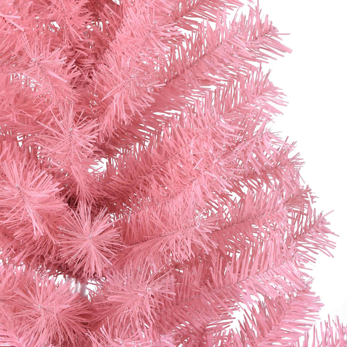 Nahaufnahme eines hellrosa künstlichen Weihnachtsbaums mit Nadeln.