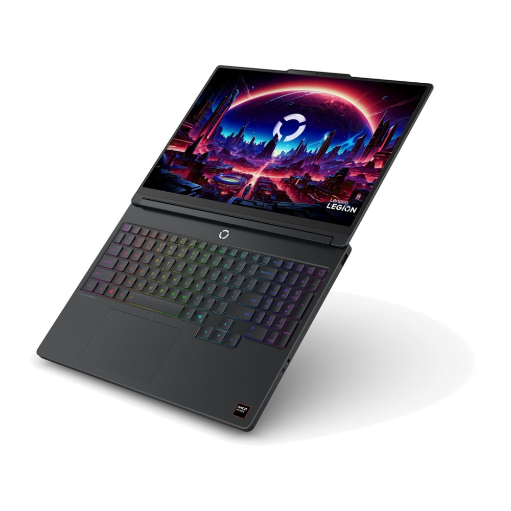 Czarny laptop Lenovo Legion wyświetla futurystyczną scenę miasta na ekranie. Klawiatura z podświetleniem RGB.
