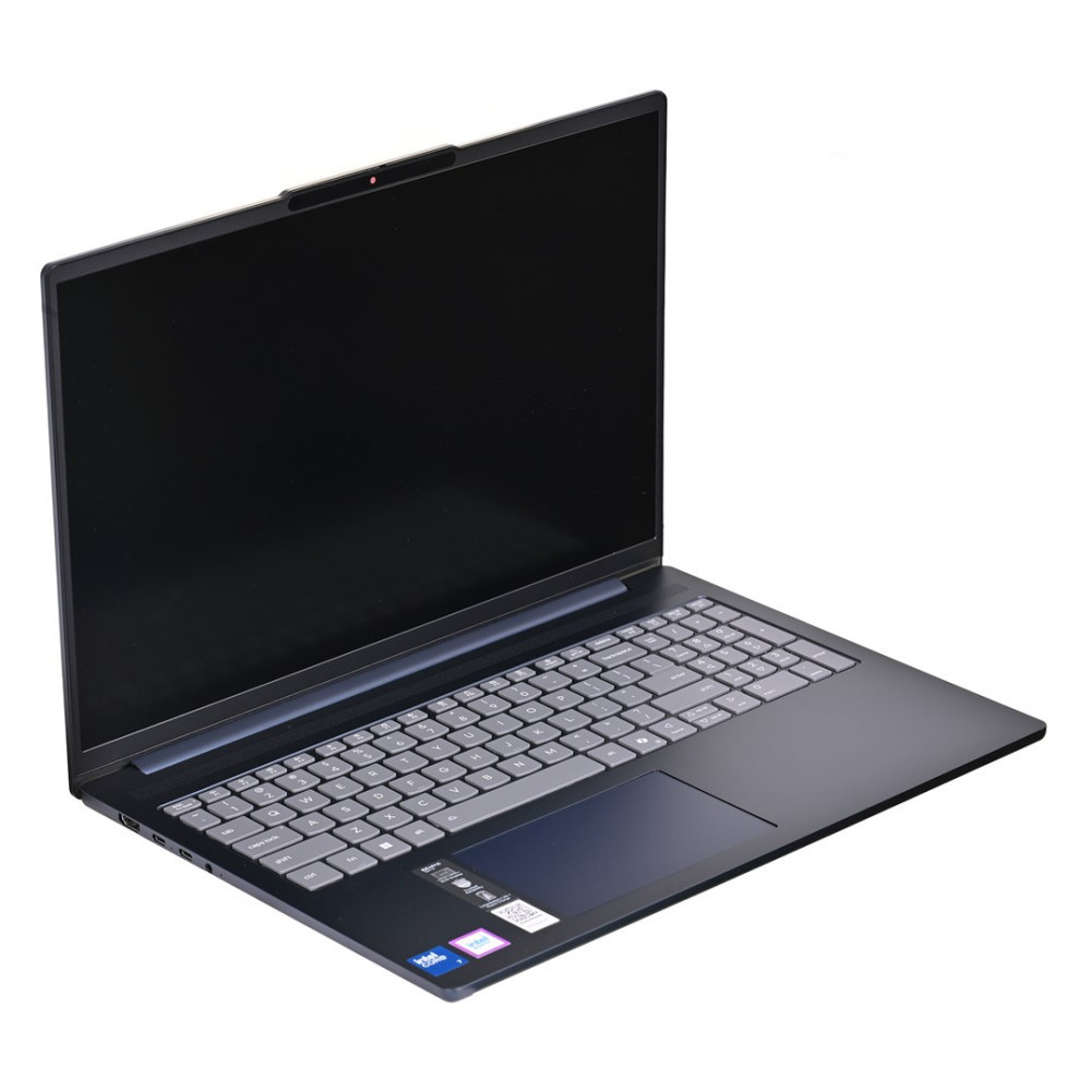 Otwarty czarny laptop z szarą klawiaturą na białym tle.