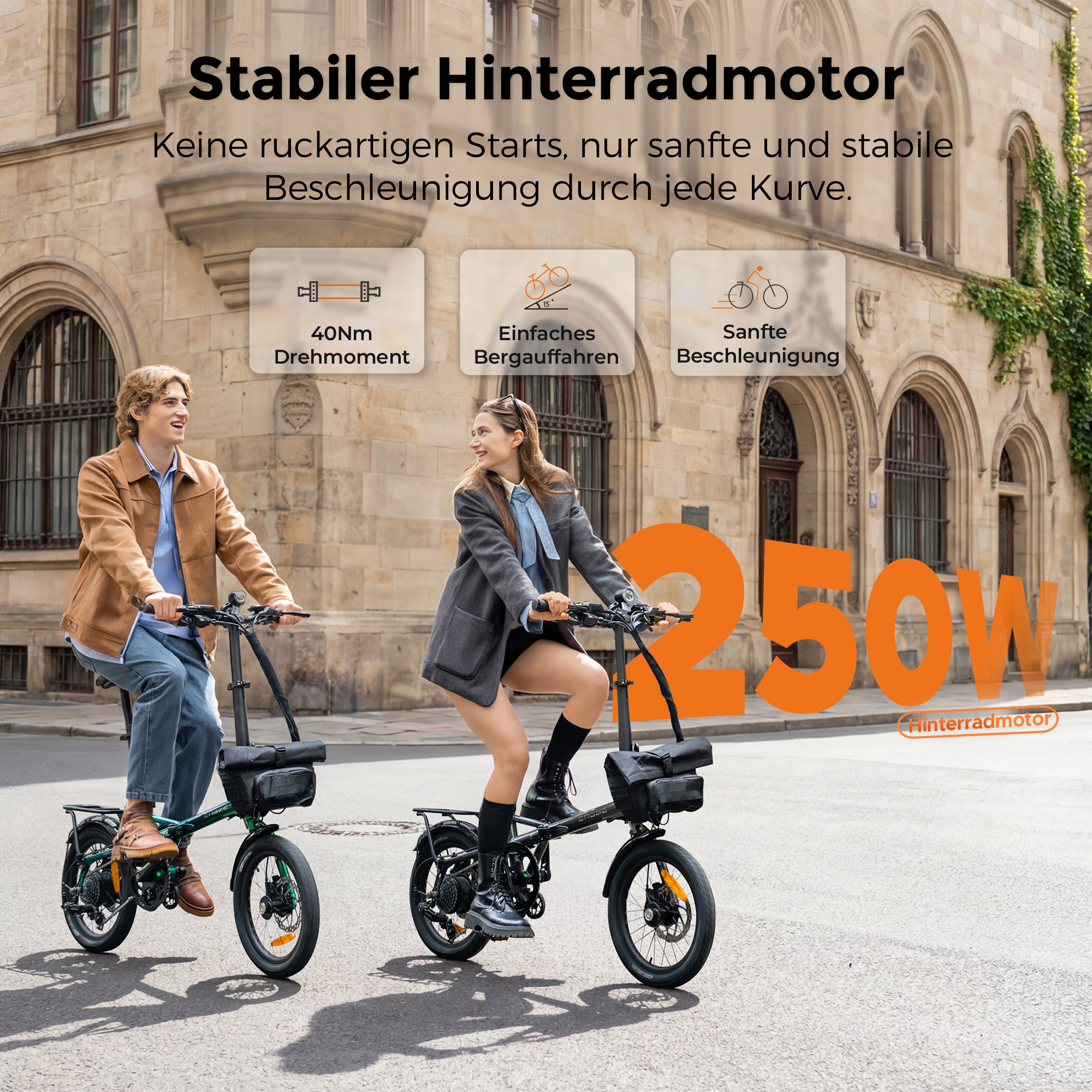 Due persone in e-bike davanti a un edificio, motore posteriore da 250W.