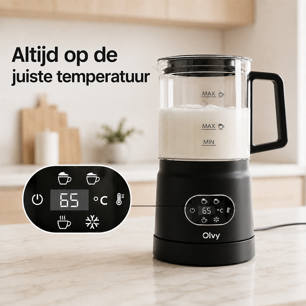 Een zwarte melkopschuimer met glazen kan toont 65°C.