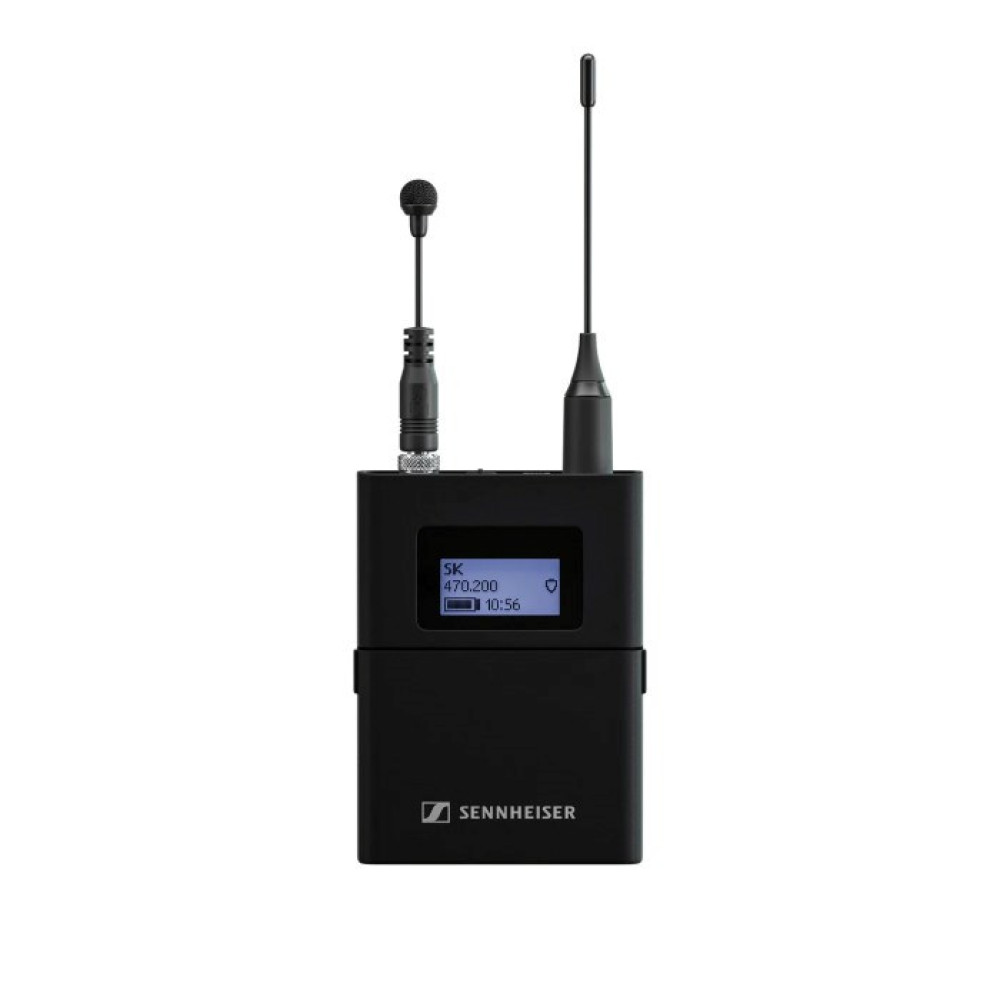 Czarny nadajnik Sennheiser z mikrofonem i anteną, wyświetlacz pokazuje 470.200.