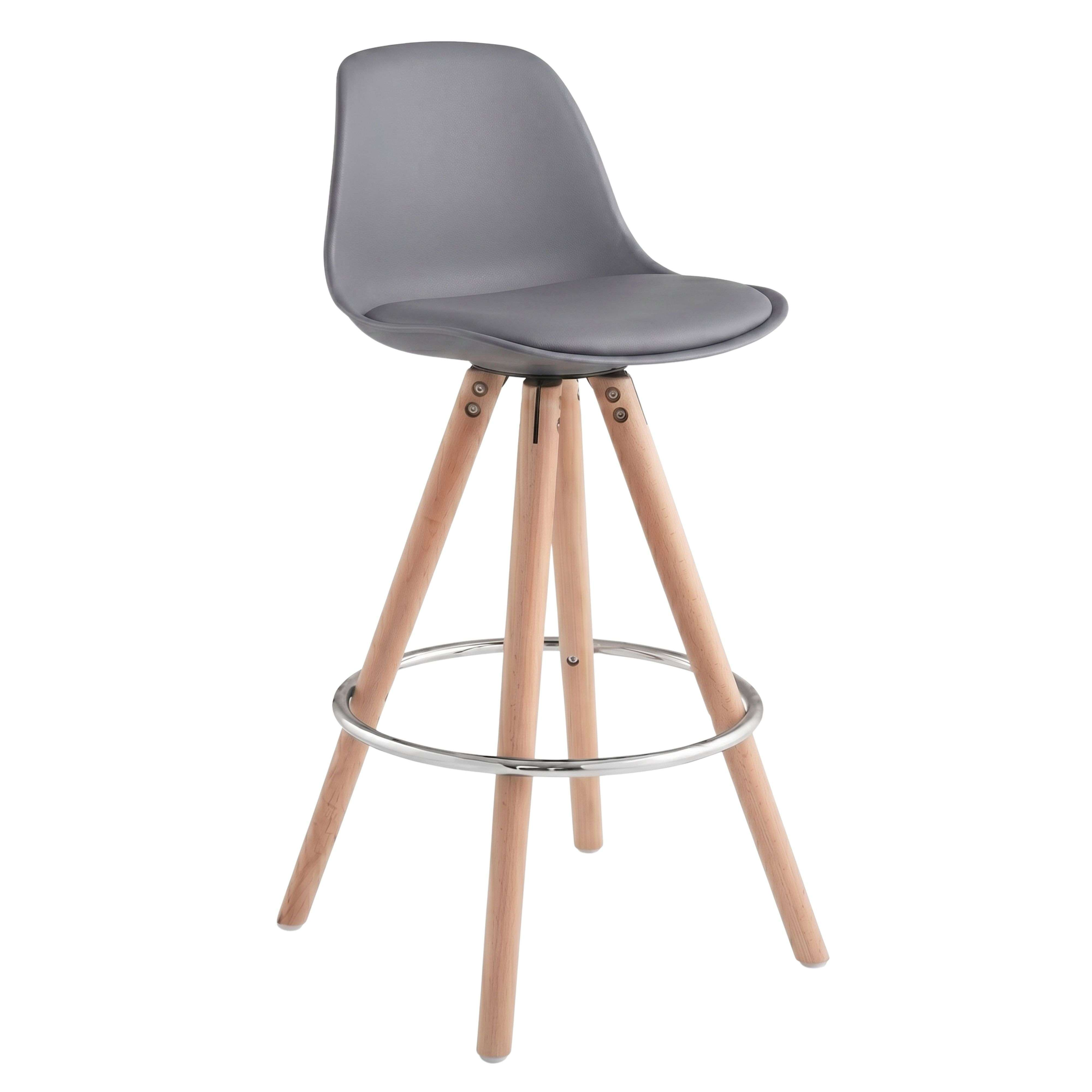 Un taburete de bar gris con patas de madera y reposapiés metálico sobre fondo blanco.