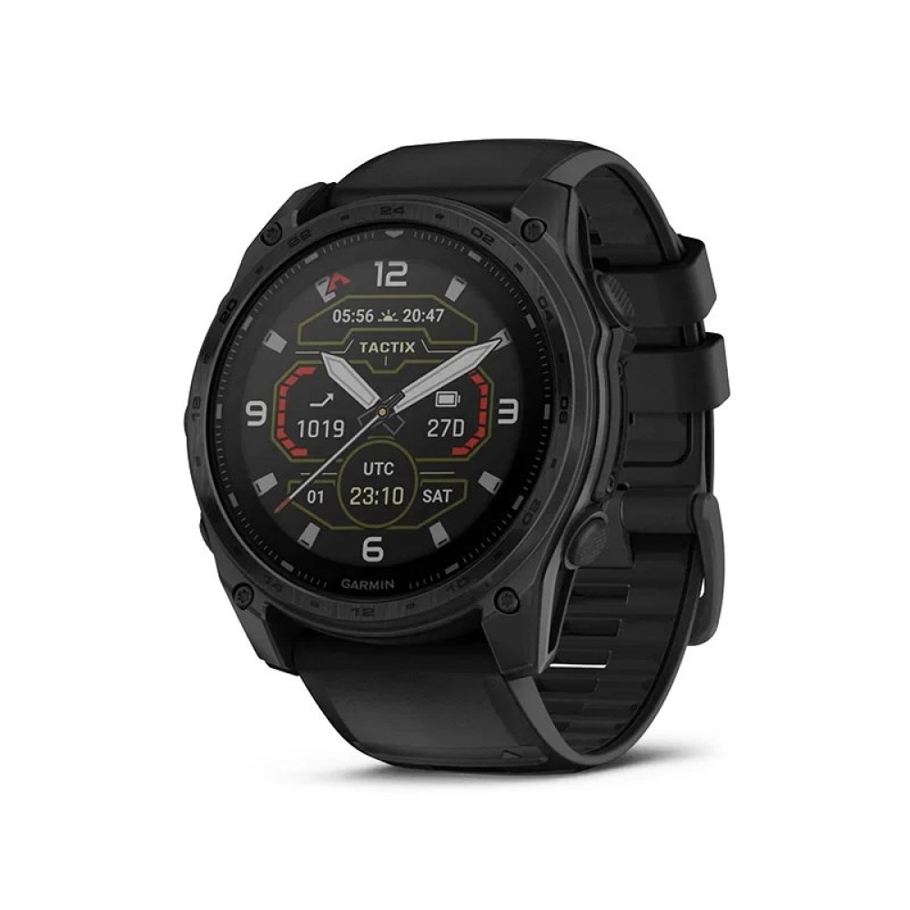 Czarny smartwatch Garmin Tactix z cyfrowym wyświetlaczem pokazującym czas, datę i dane GPS.