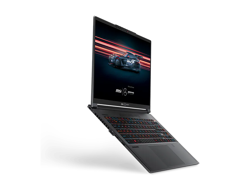 Laptop MSI che visualizza un'auto da corsa sullo schermo, sfondo nero.