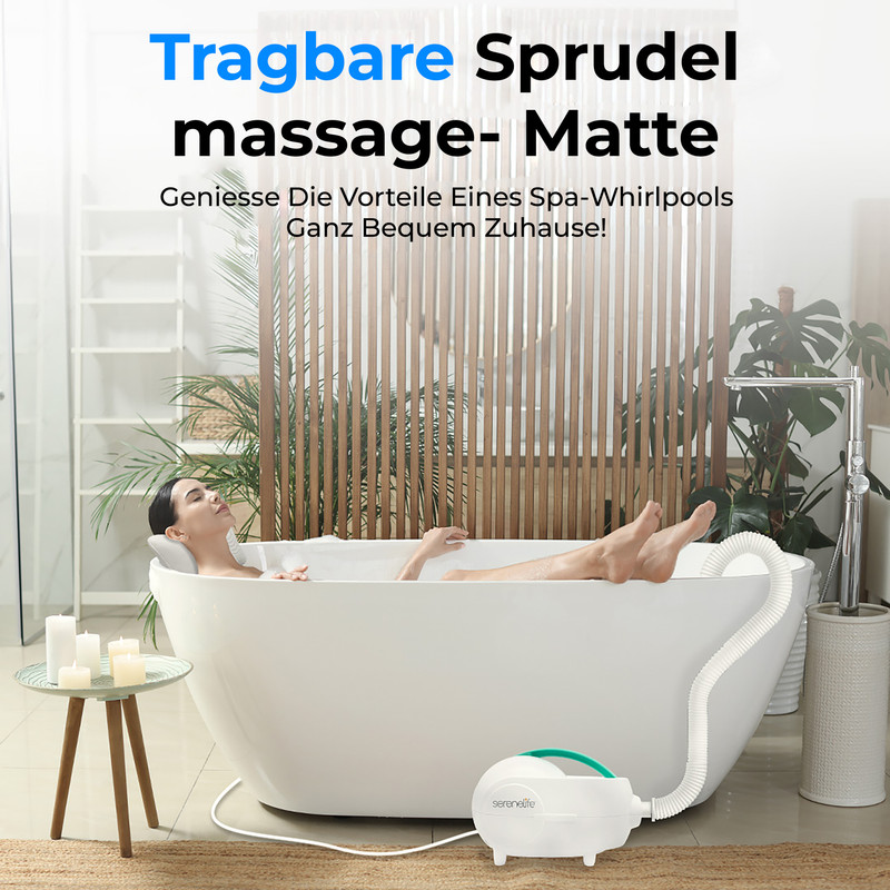 Frau entspannt in Badewanne mit Sprudelmatte, Kerzen auf Beistelltisch.
