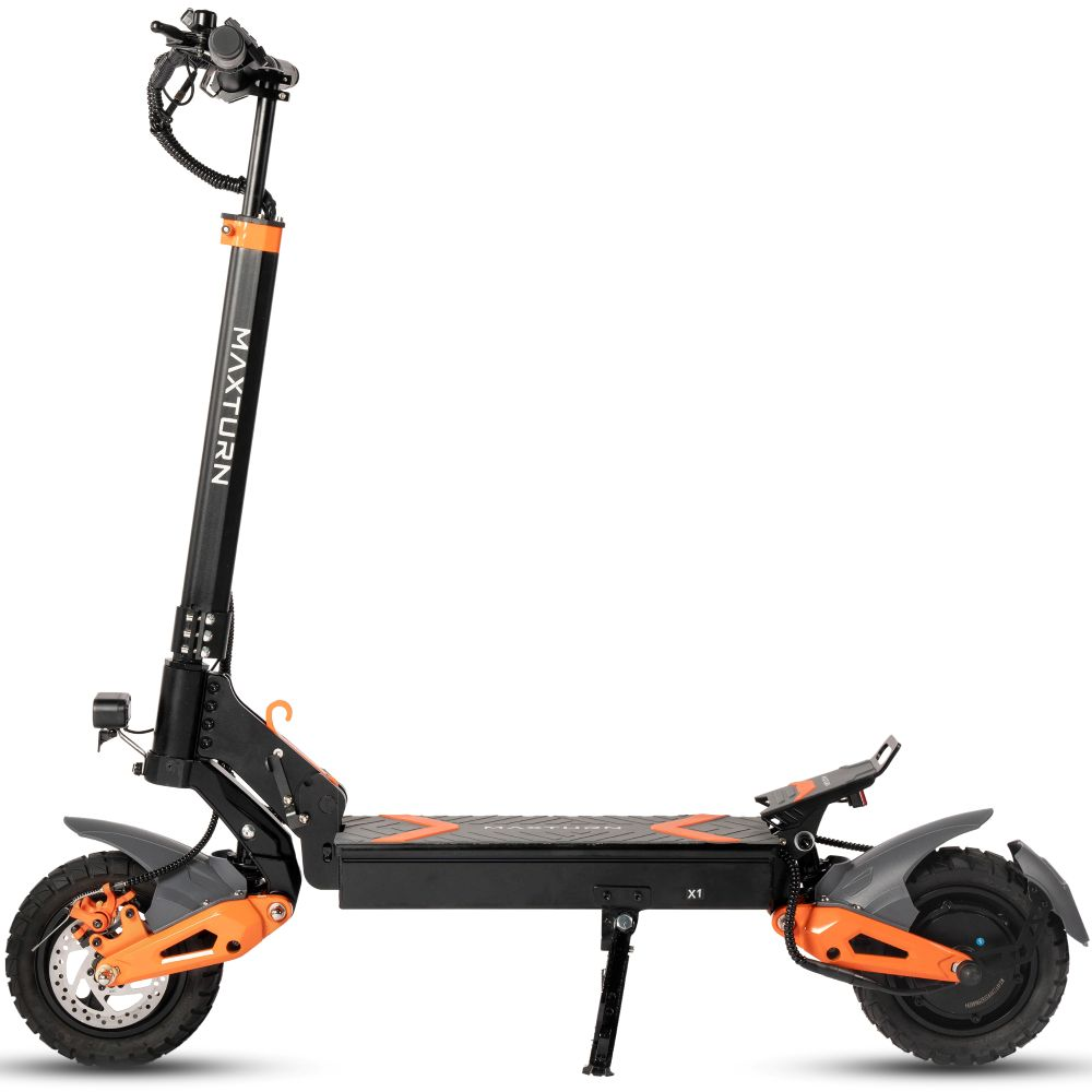 Monopattino elettrico nero con accenti arancioni, vista laterale.