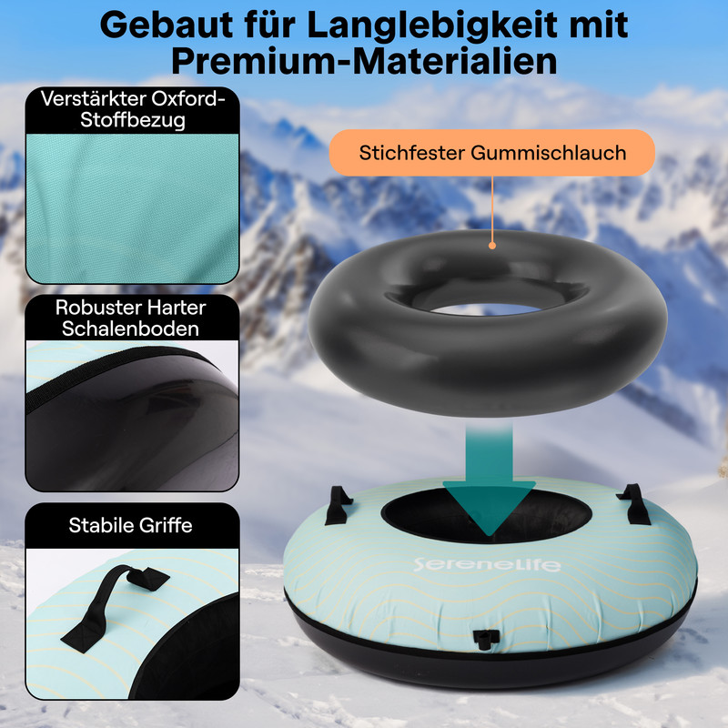 Ein Schneereifen mit schwarzem Innenschlauch und hellblau gemustertem Außenschlauch auf Schnee.