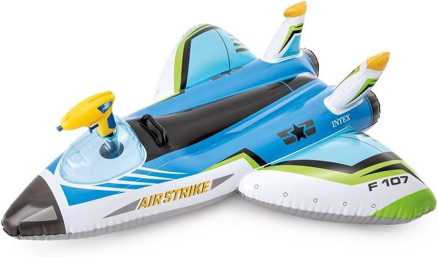 Blauer aufblasbarer Düsenjäger-Pool-Float mit gelber Wasserpistole und 'AIR STRIKE'-Text.