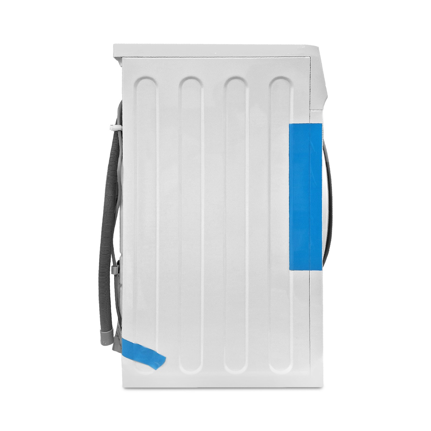 Rückseite einer weißen Waschmaschine mit einem grauen Schlauch und blauen Klebeband.