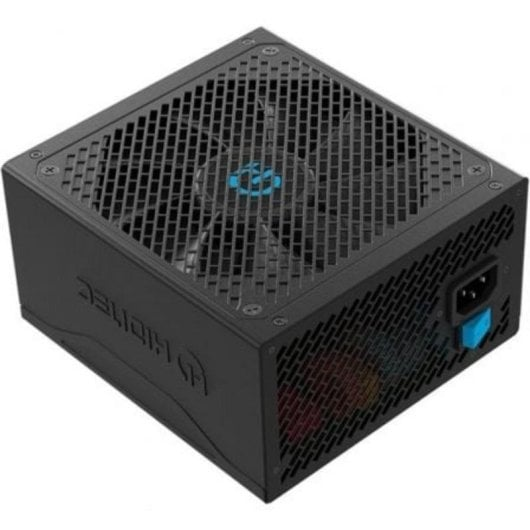Fuente de alimentación negra con rejilla de ventilador y botón azul.