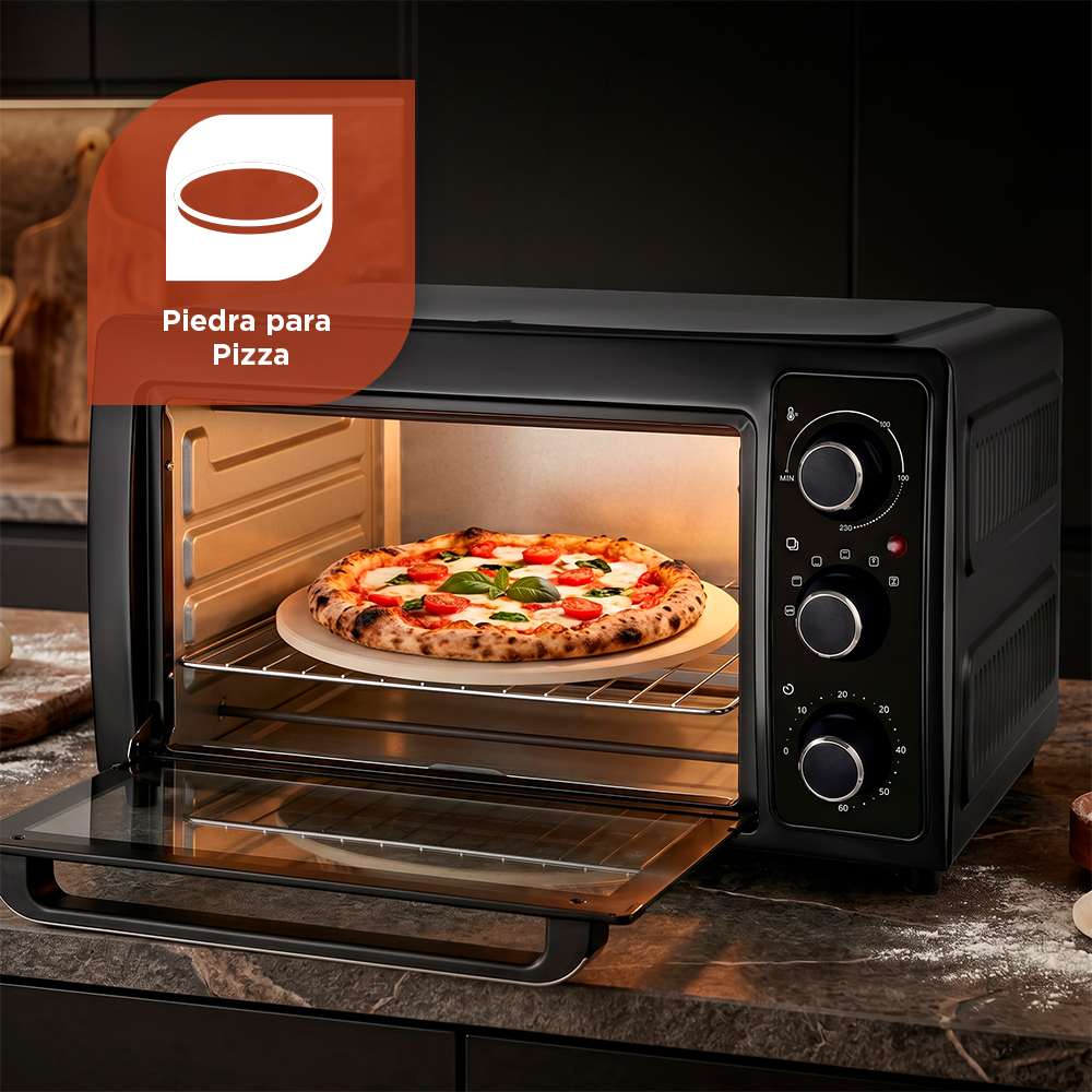 Un horno de sobremesa negro con una pizza sobre piedra en la rejilla.