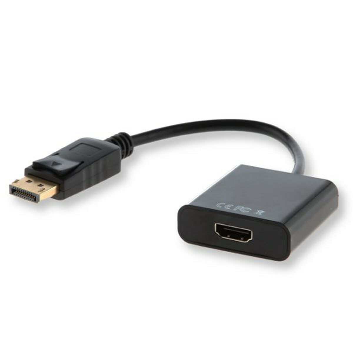 Adaptador negro de DisplayPort a HDMI con cable. Sobre fondo blanco.