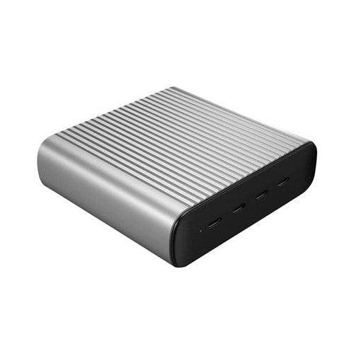 Una carcasa plateada para disco duro externo con textura acanalada y tres puertos USB-C.