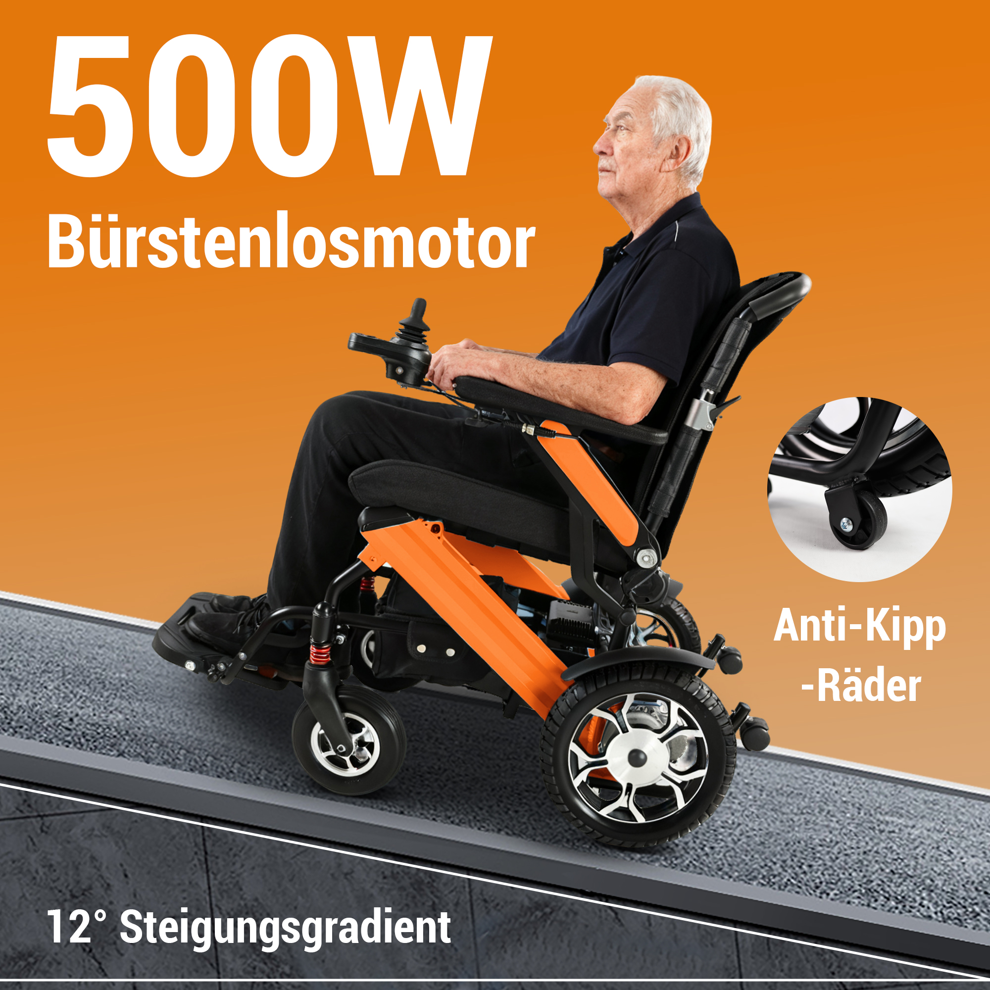 Ein älterer Mann sitzt in einem orangefarbenen Elektrorollstuhl auf einer Rampe.