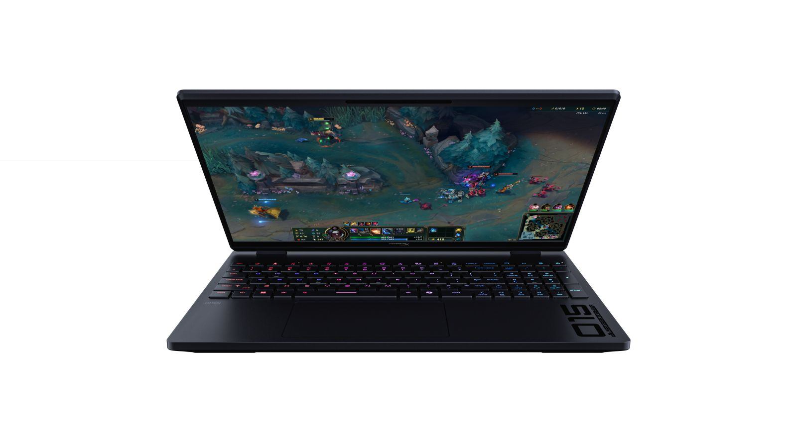 Ordinateur portable gamer noir avec clavier rétroéclairé, affichant un jeu à l'écran.