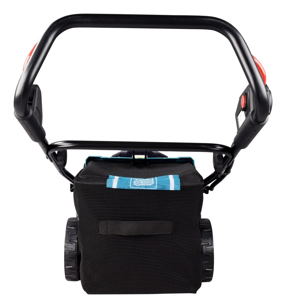 Cortacésped con mango negro, recogedor de césped y ruedas.