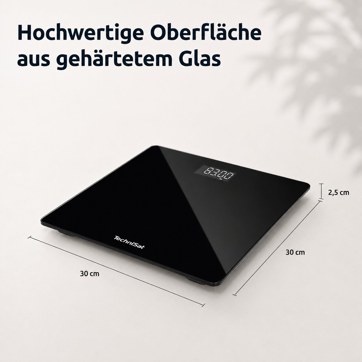Schwarze Glaswaage mit 83.00 kg Anzeige, 30cm x 30cm, 2,5cm hoch.
