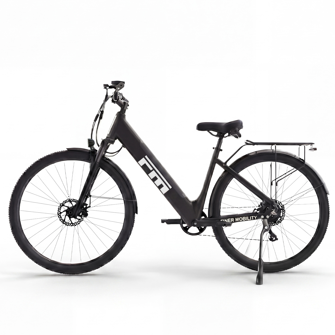 Ein schwarzes E-Bike mit Gepäckträger, Scheibenbremsen und Ständer.