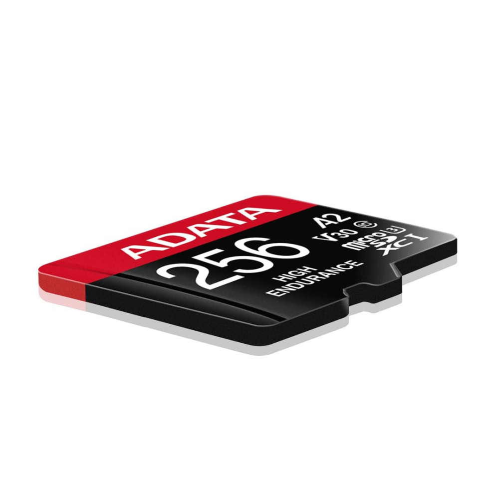 Scheda microSDXC ADATA da 256 GB con marcature A2, V30 e High Endurance.