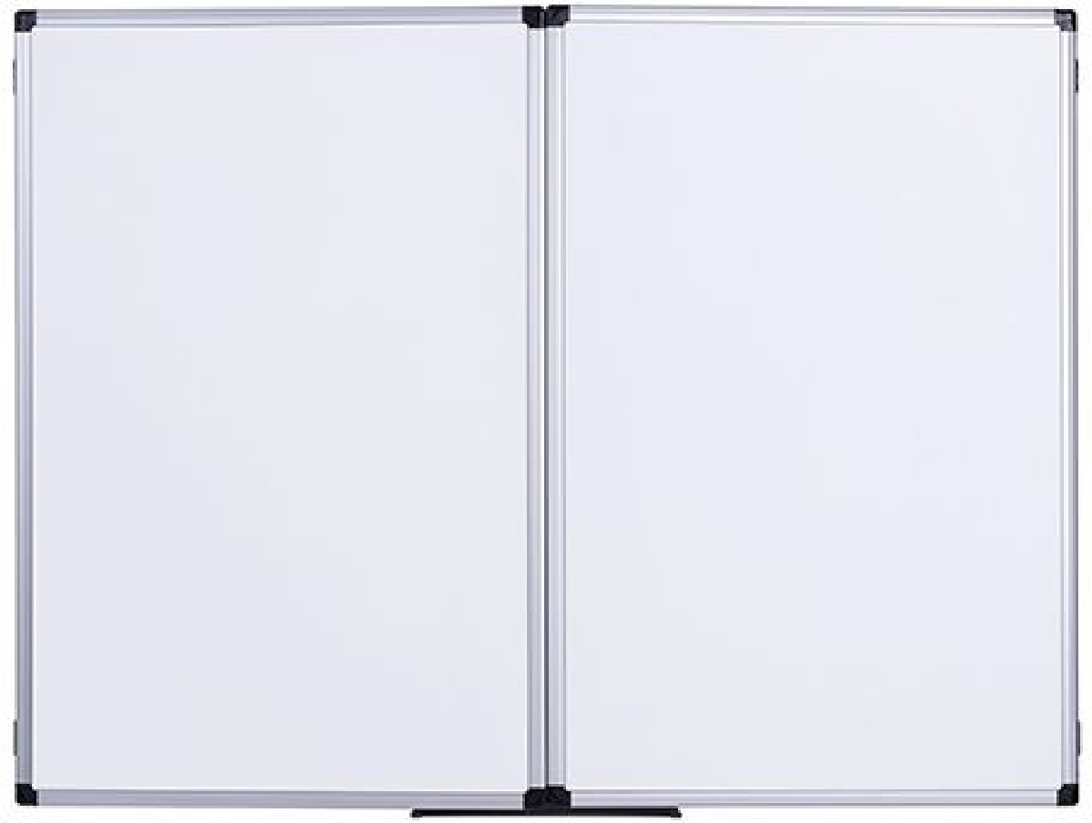 Ein leeres, zusammenklappbares Whiteboard mit silbernem Rahmen.