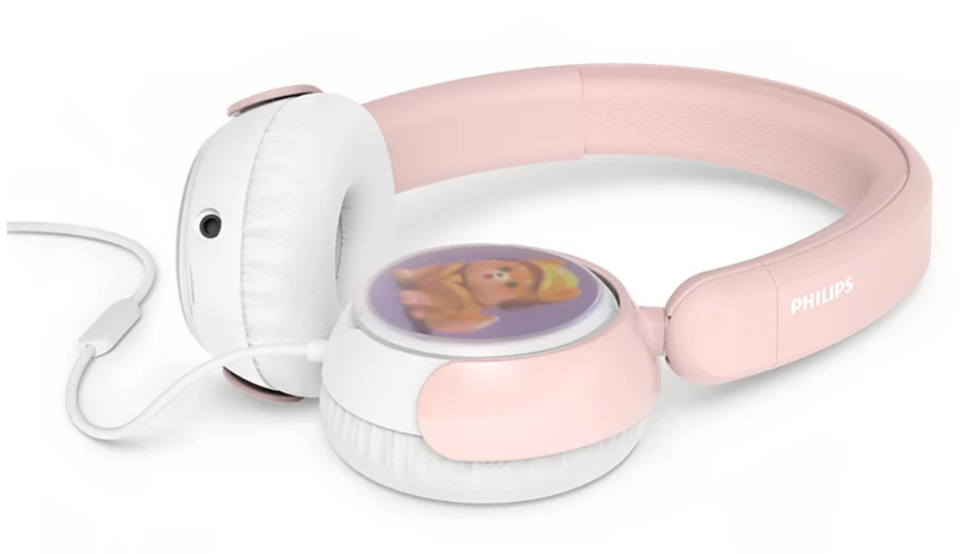 Auriculares Philips rosas con cable blanco y estampado de oso en las orejeras.