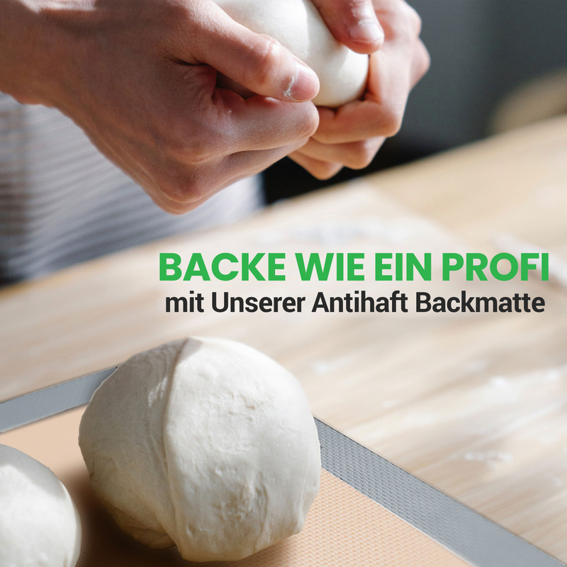 Hände formen Teig auf Backmatte. Text: Backe wie ein Profi.