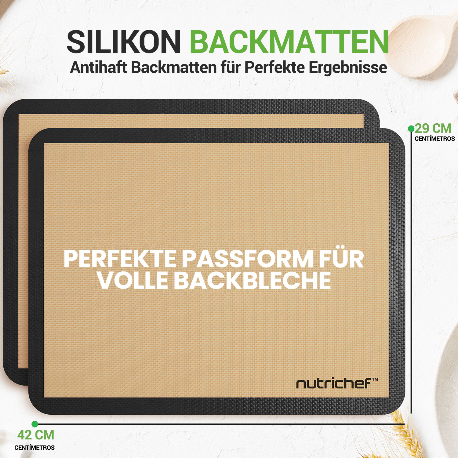 Zwei braune Silikon-Backmatten mit schwarzem Rand, 42x29 cm.