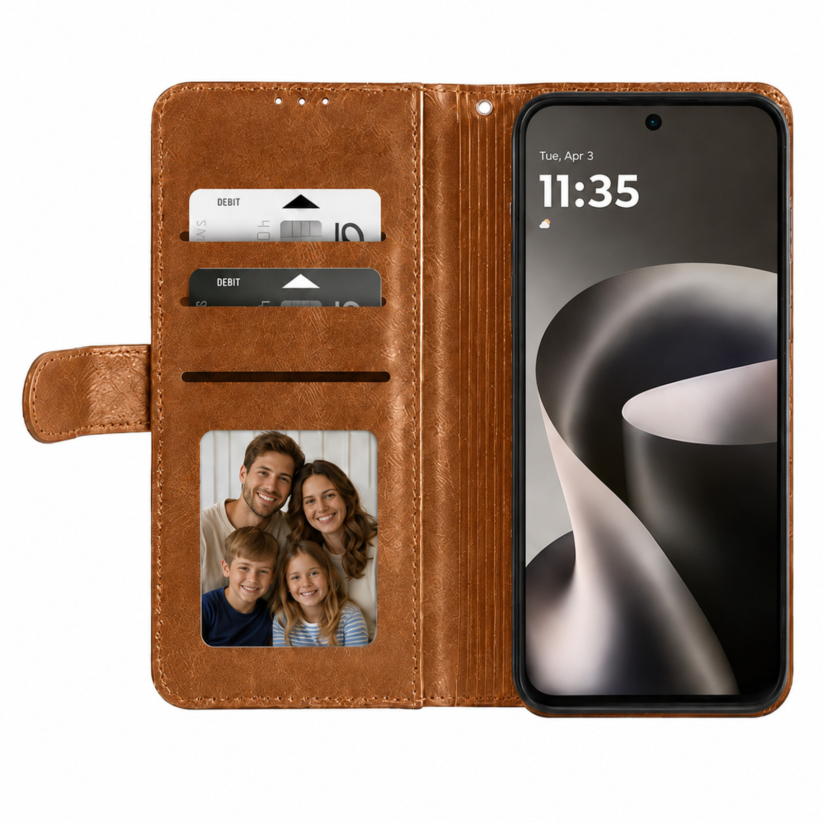 Braune Lederhülle mit Kartenfächern, Familienfoto und Smartphone.