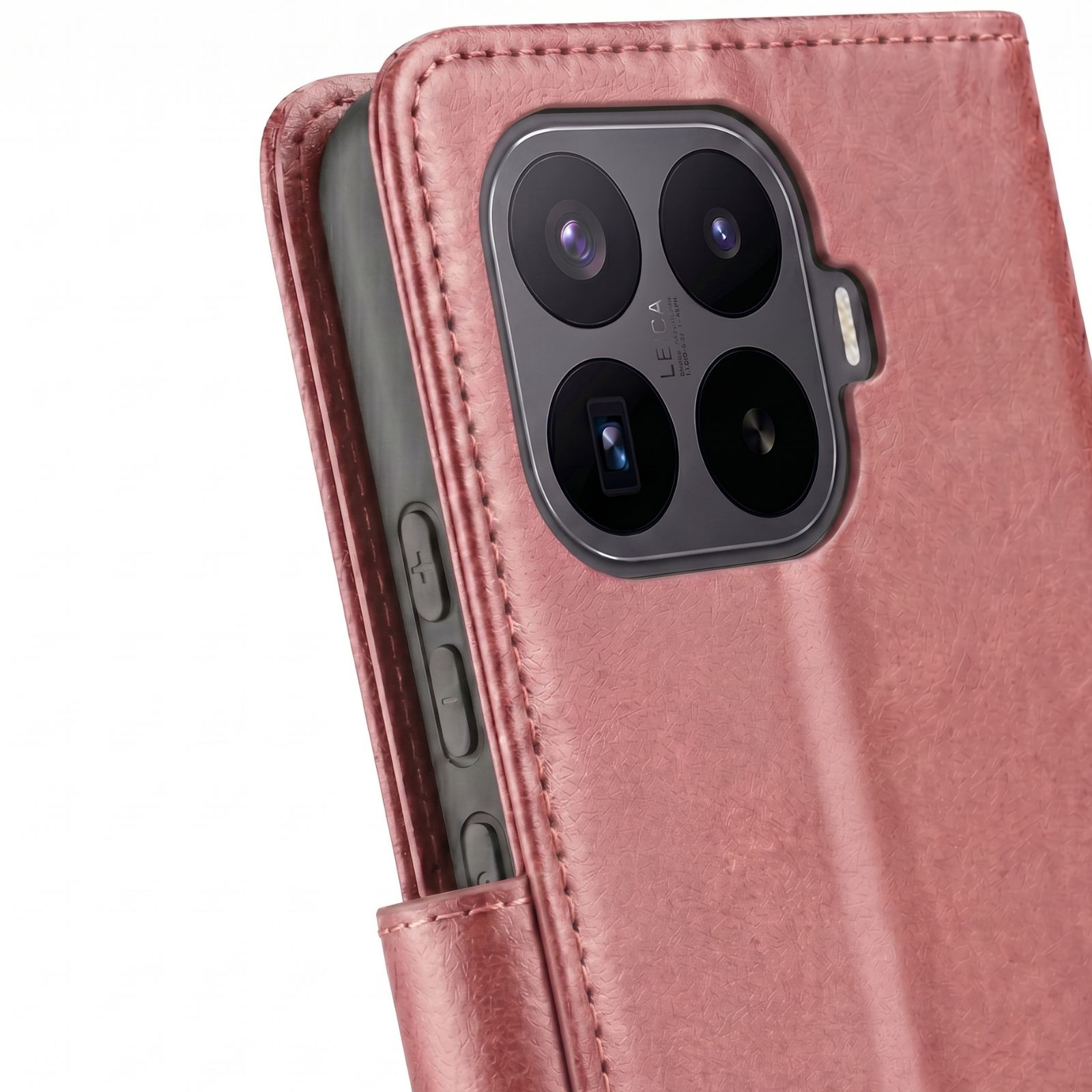 Primer plano de una funda de teléfono rosa mostrando el módulo de cámara Leica.