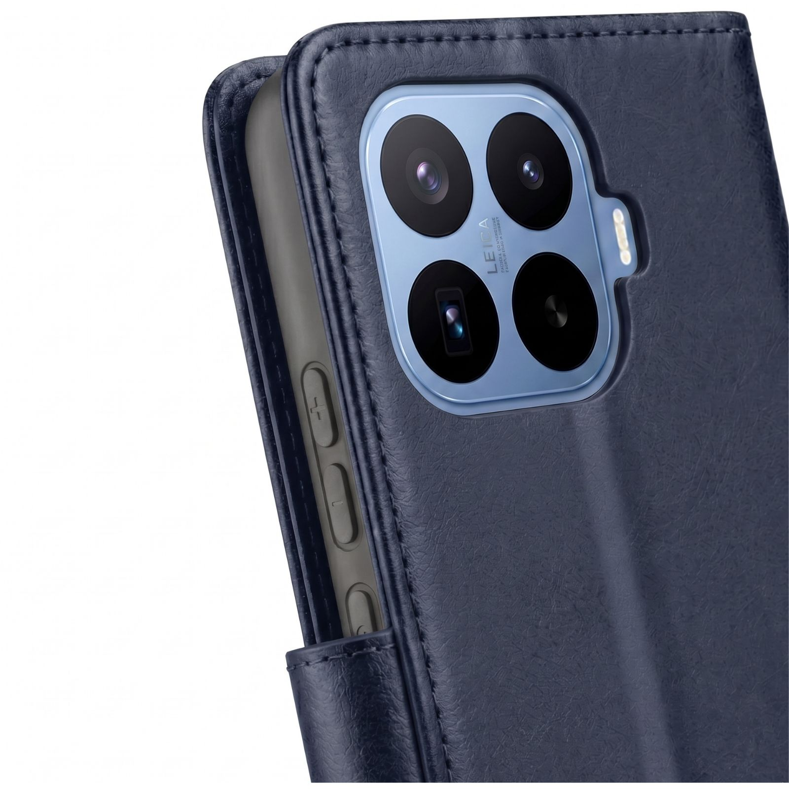Funda de cuero azul oscuro para smartphone con cuádruple cámara y marca Leica.
