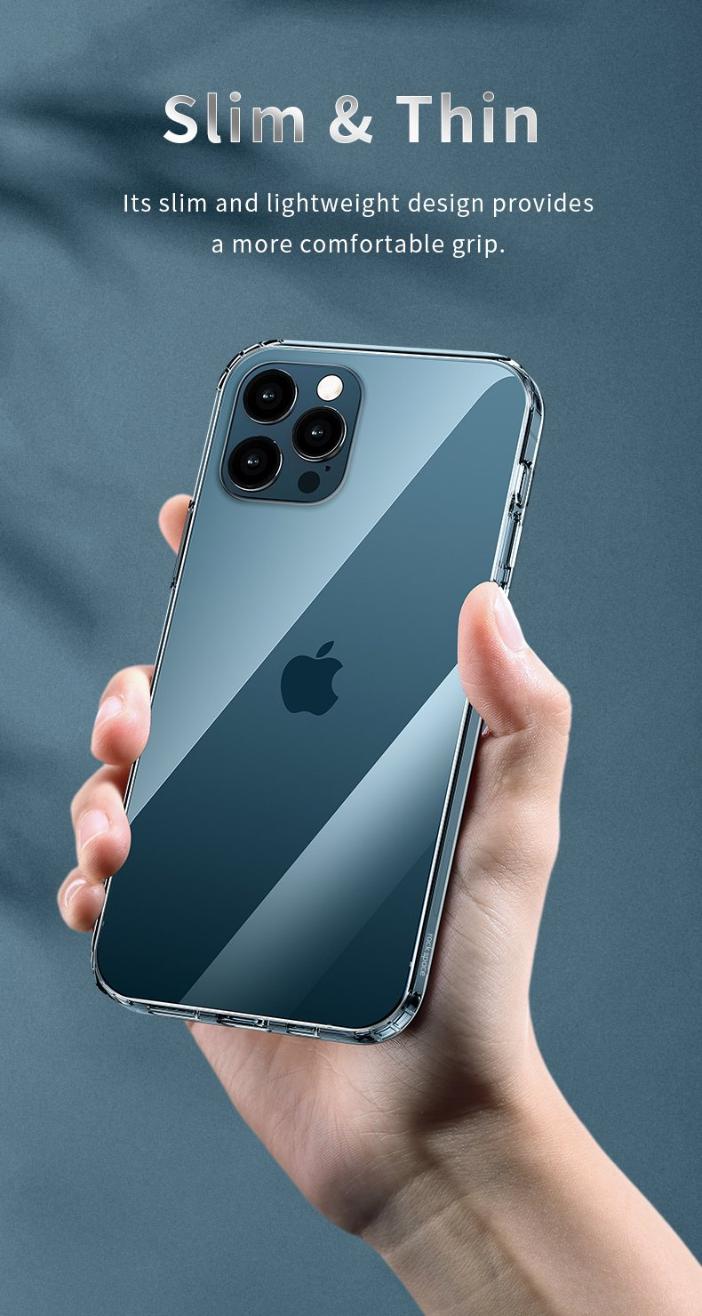 Una mano sostiene una funda transparente de iPhone sobre un fondo azul.