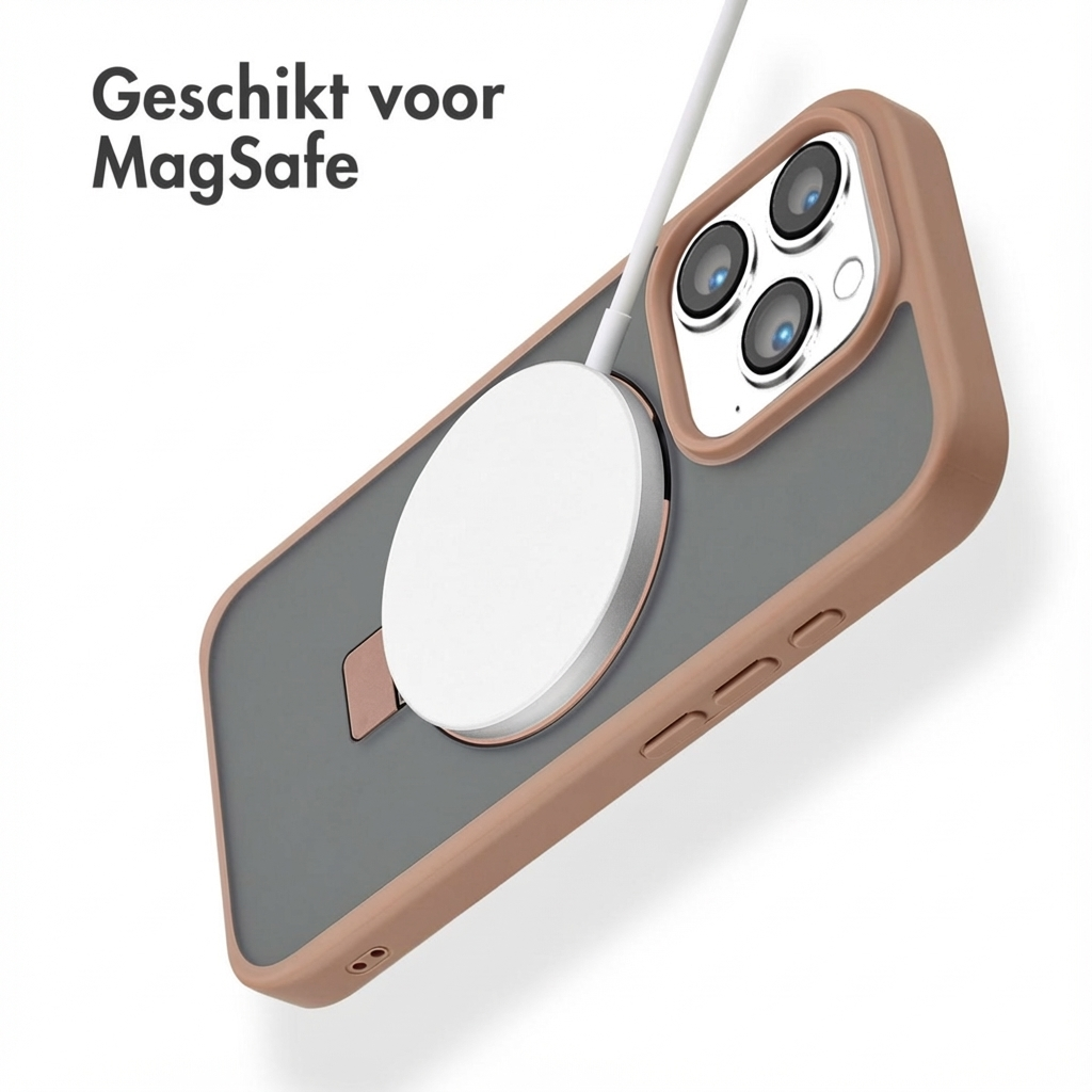Custodia marrone per iPhone con caricatore MagSafe e modulo fotocamera.
