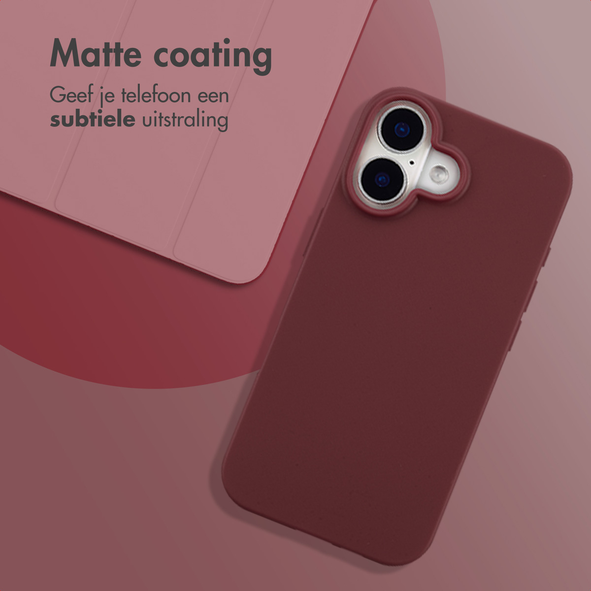 Custodia per telefono rosso scuro con finitura opaca, accanto a una cover rosa.