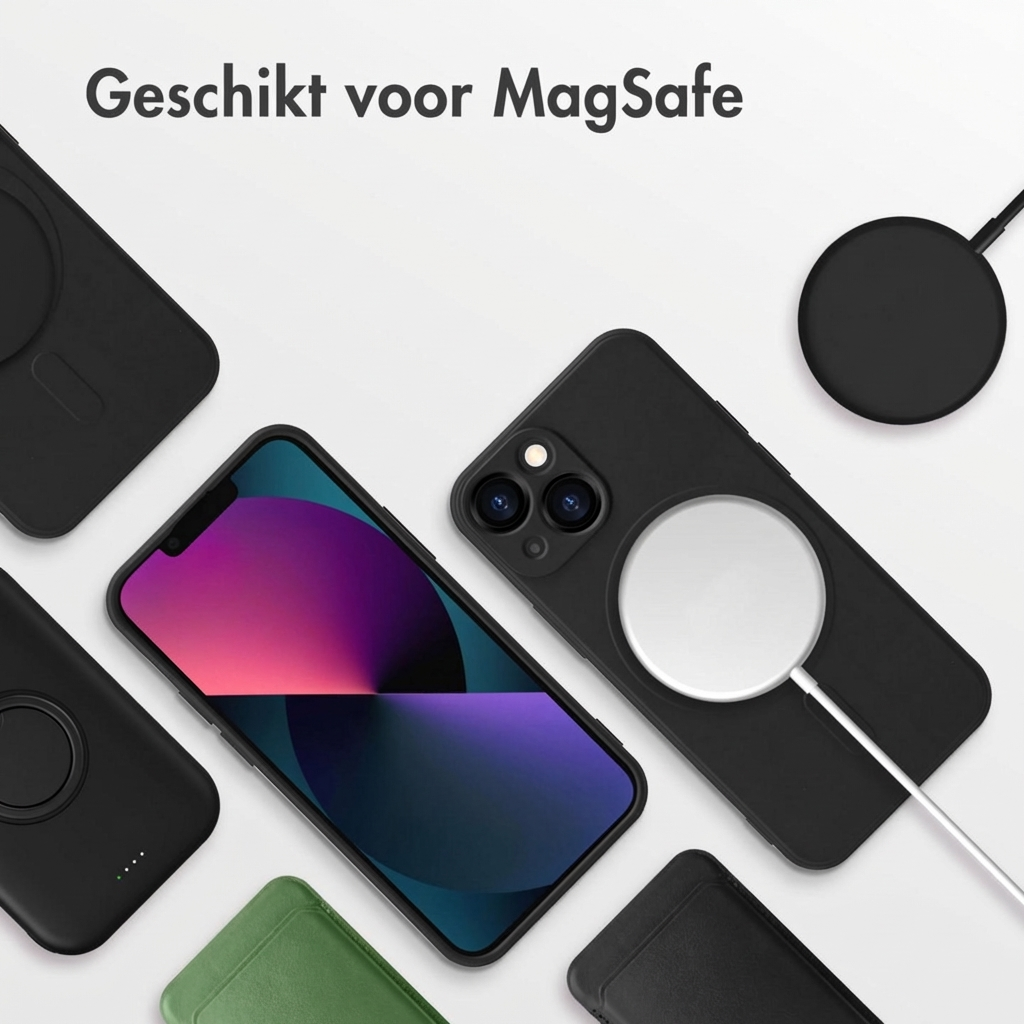 Cover nere per iPhone e un caricabatterie MagSafe su sfondo bianco.